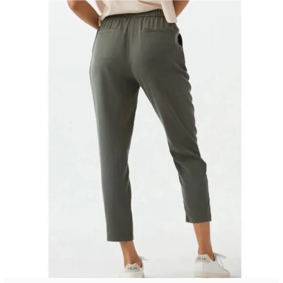 Vetta Capsule The Tencel Tapered Pant in Olive - Size XS - Picture 4 of 16